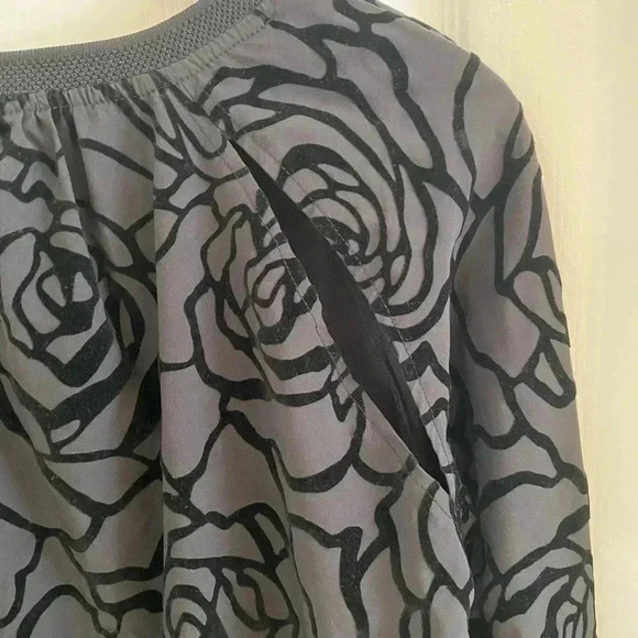 Fabletics Womens Lola Long Sleeve Cut Out Top - Picture 7 of 9